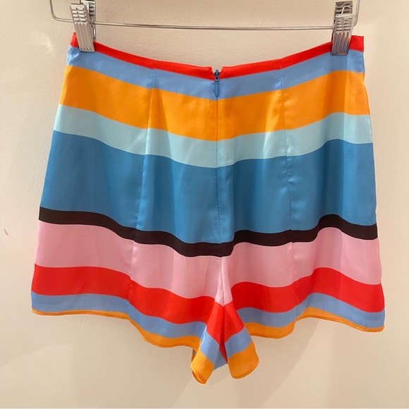 REVOLVE x Lovers + Friends Cox Shorts - Picture 11 of 15